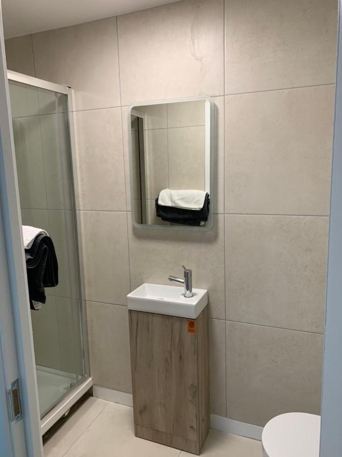 Plaza Suite 61 B 班戈北爱尔兰 外观 照片